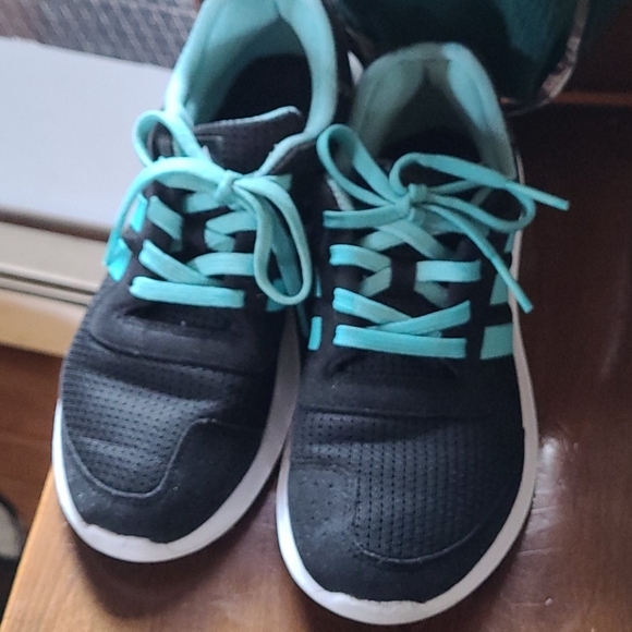 Teal & black adidas cloudfoam sneakers - Picture 11 of 11